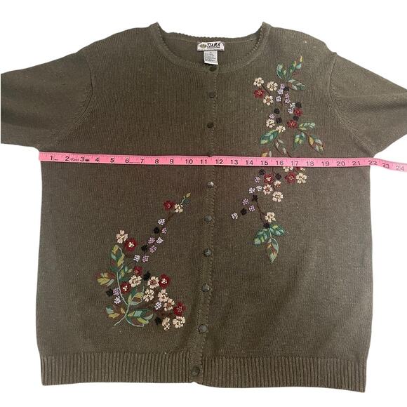 Tiara International Floral Embroidered Button Front Sweater Cottagecore Medium - Picture 7 of 11